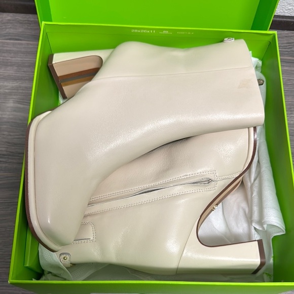 Sam Edelman Irie Square Toe Ankle Bootie - Picture 2 of 7